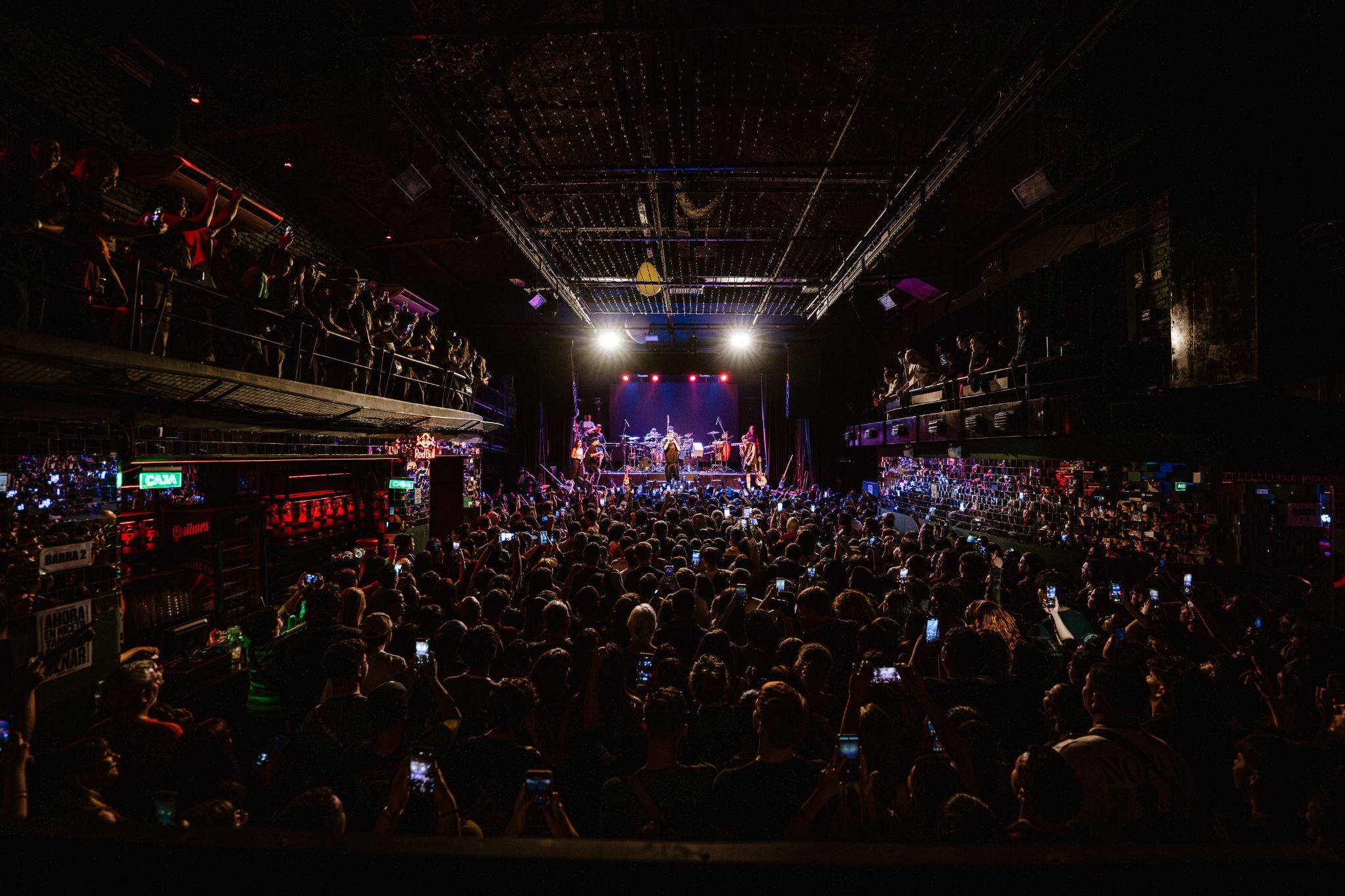 Milo J sorprendió a sus fans haciéndolos parte de su primer ensayo para los shows de Vélez
