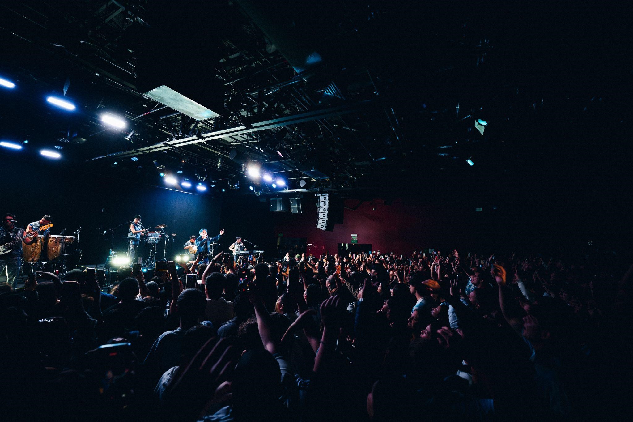 Luck Ra hizo historia en México con su primer Lunario sold out